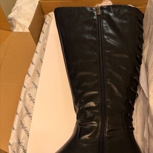 Never worn Comfortview “Charleston” Wide-Calf Tall Boots 9.5